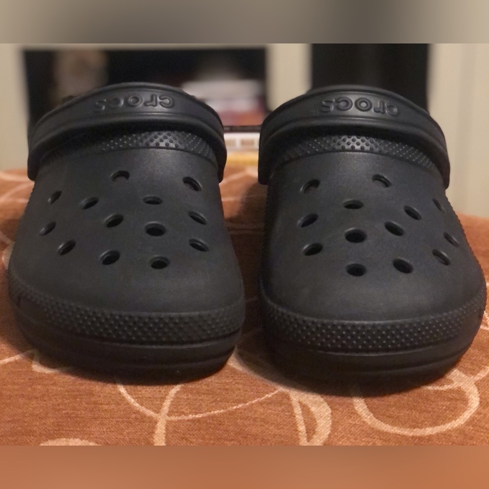 SALE: CROCS [Unisex] W/Duel Comfort Lining